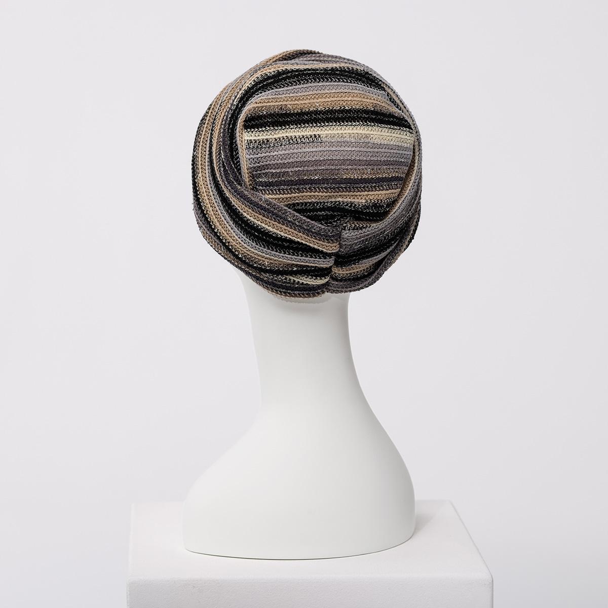 HocZoya_BlackAutumnStripes-0049