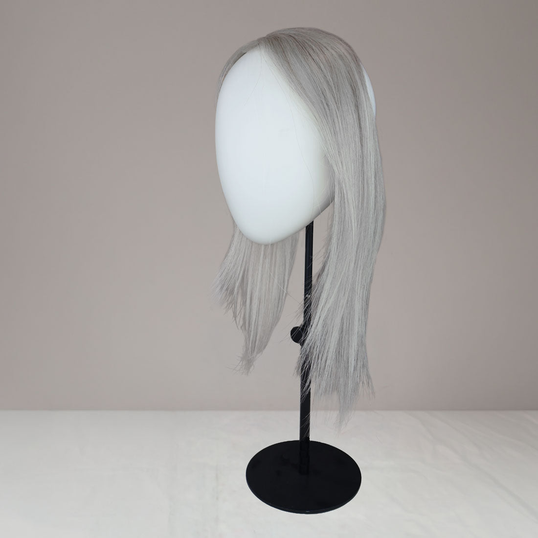 Toftild Hairline Topper 30 cm met koord - kleur 53
