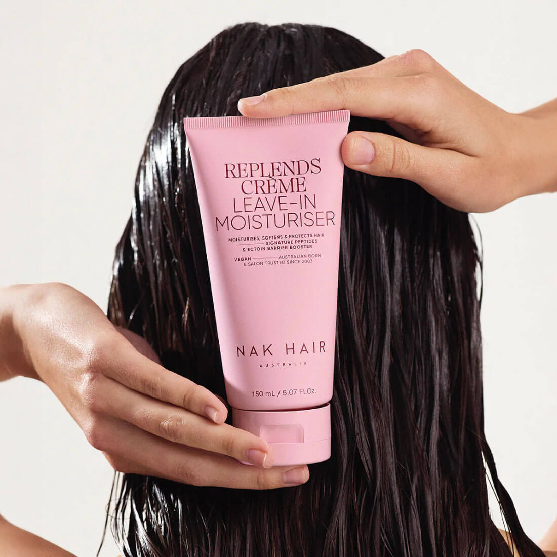 Fugtgivende Replends Créme Leave-In conditioner til tørt og skadet hår