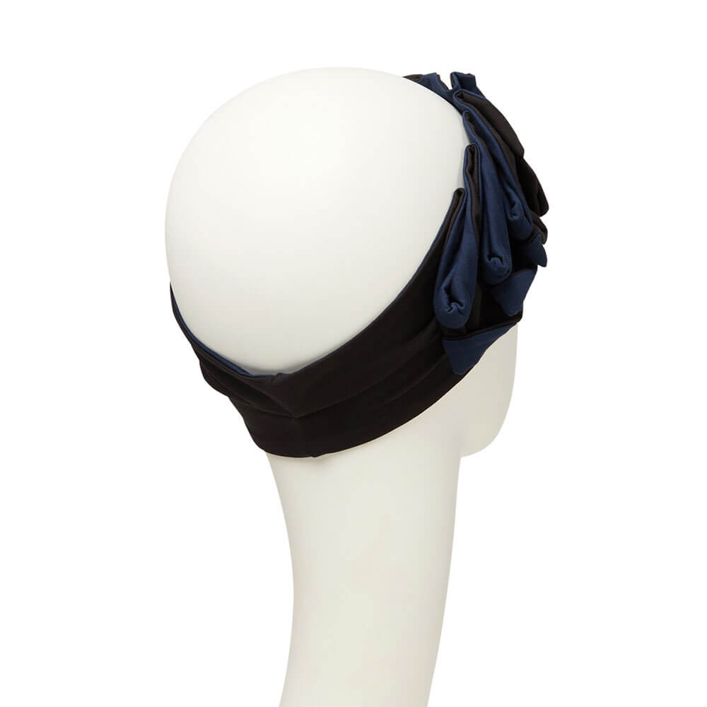 Nava turban i blå og sort.