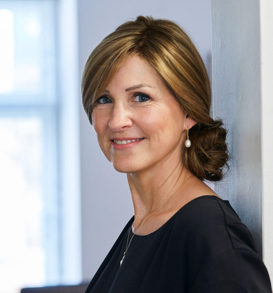 Brun paryk fra Toftild Alternativt Hår