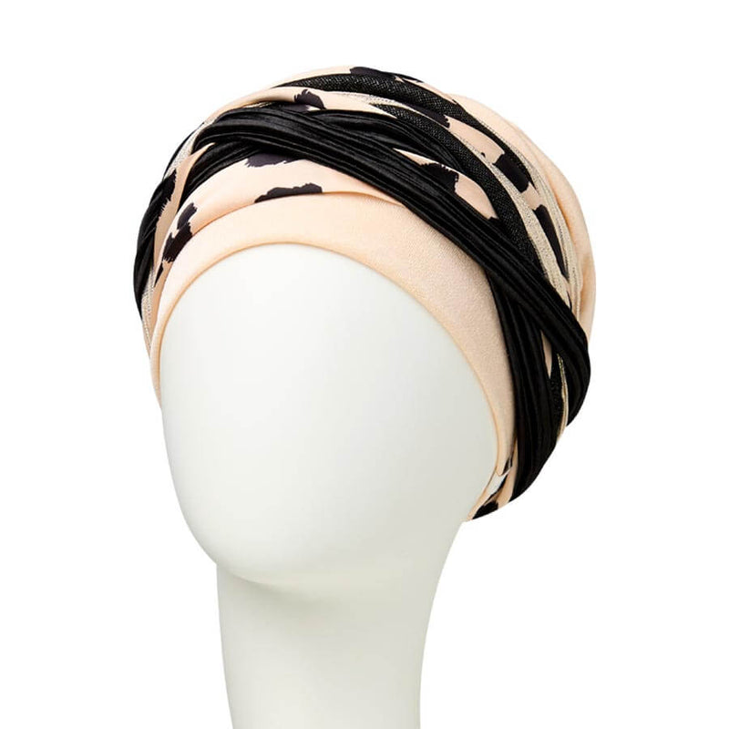 Scarlet Turban med elegant og fyldigt pandebånd.
