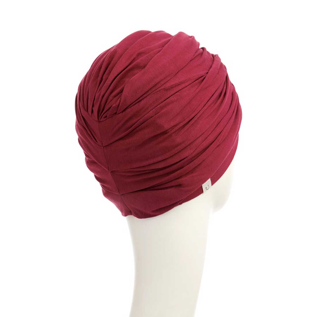 Fyldig turban hat i rød blomme farve