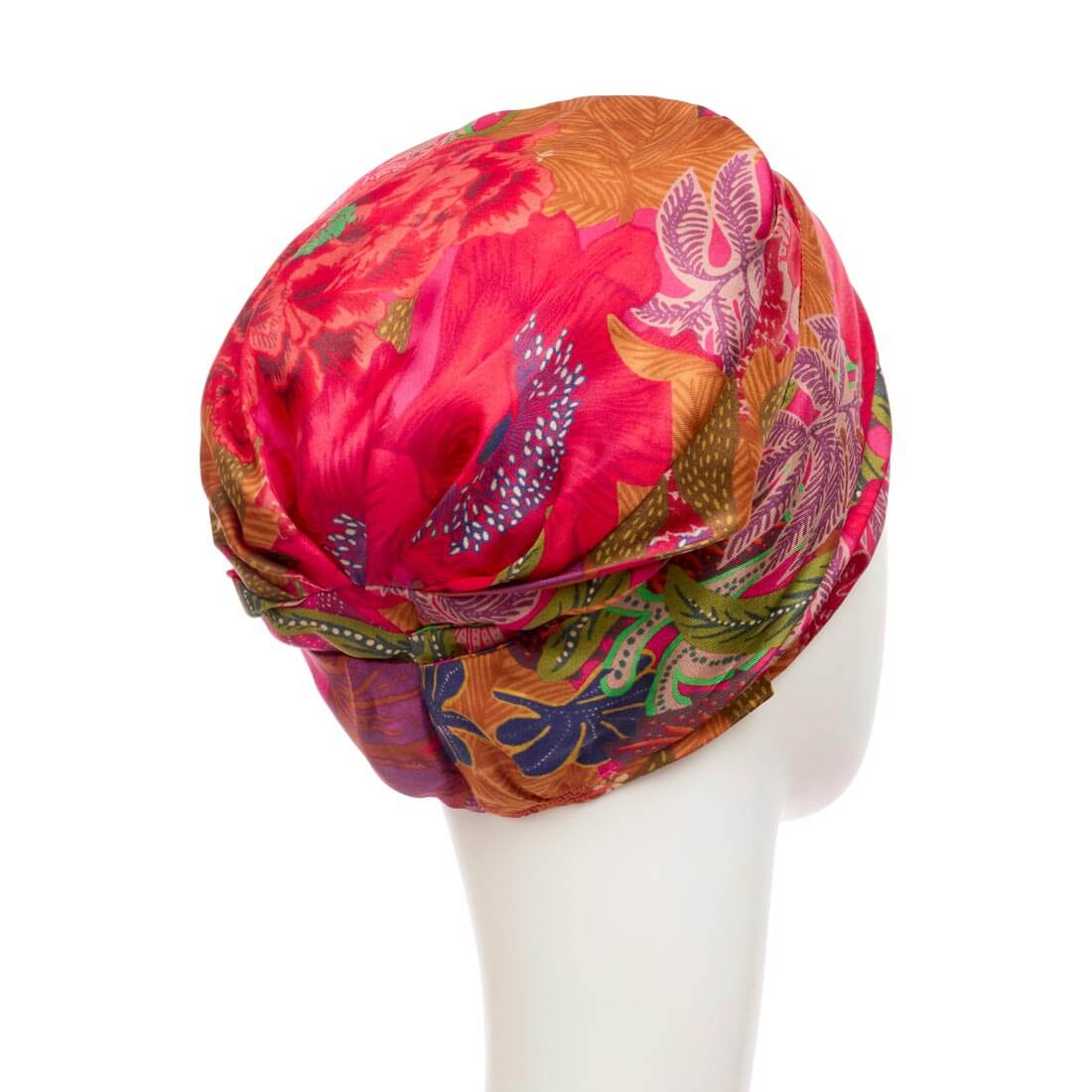 Silke Turban i et smukt mønster i pink med en masse forskelligfarvede blad på
