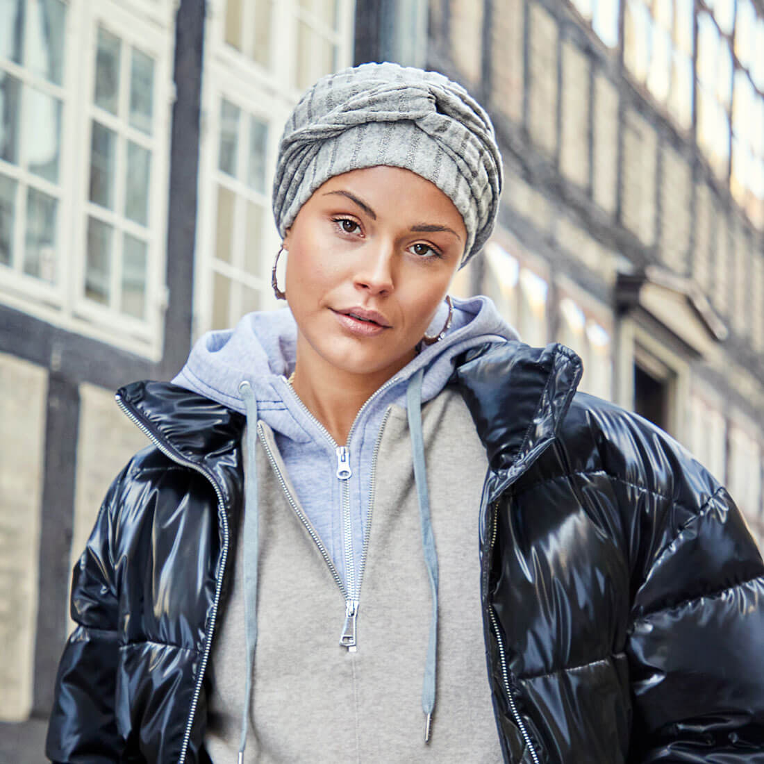 Smuk efterårs turban med et aftageligt pandebånd.