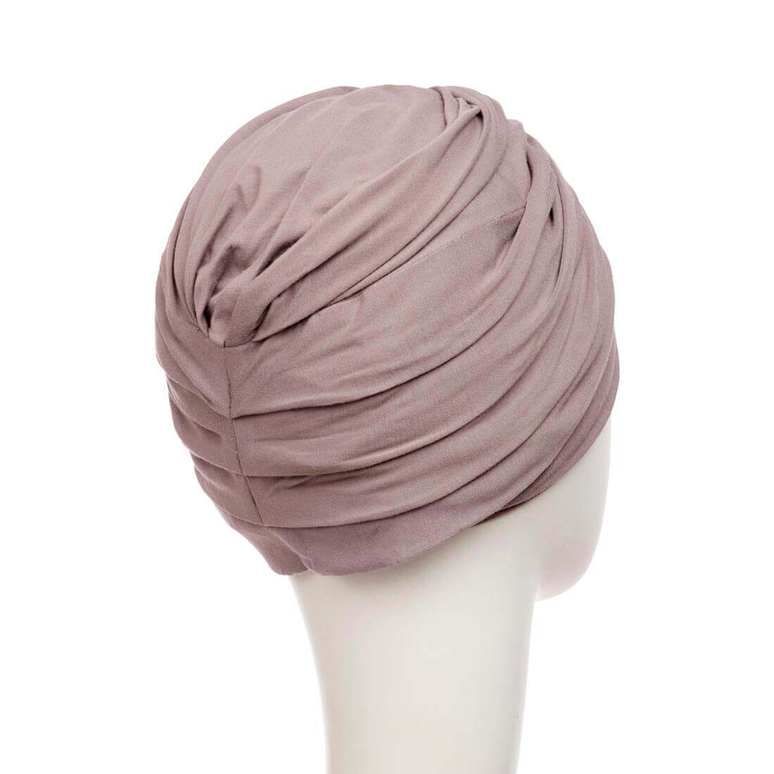 Hovedbeklædning til kvinder med hårtab, om det er alopecia, kemobehandling eller andet.