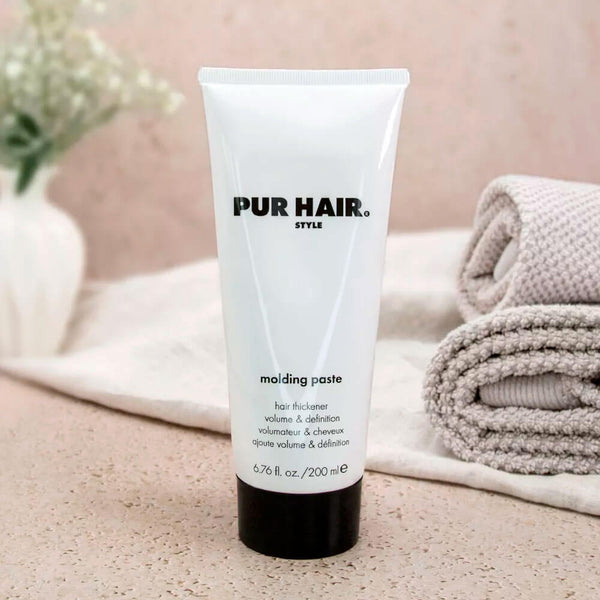 Pur Hair Molding Paste i badeværelsesmiljø