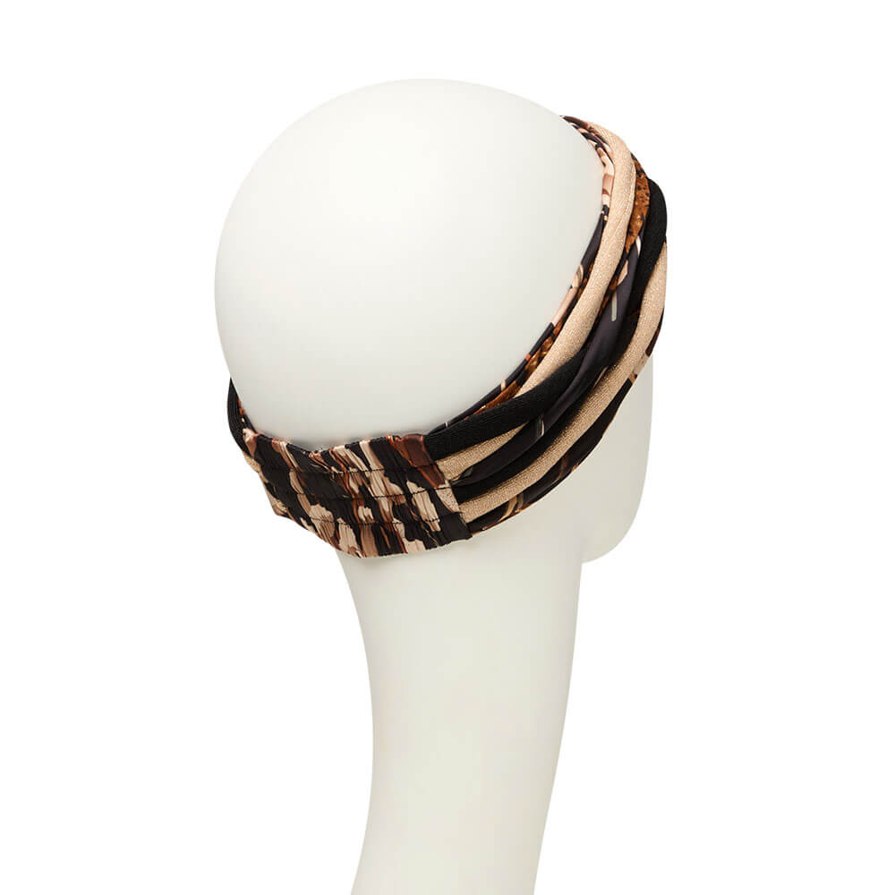 Scarlet Turban med elegant og fyldigt pandebånd.