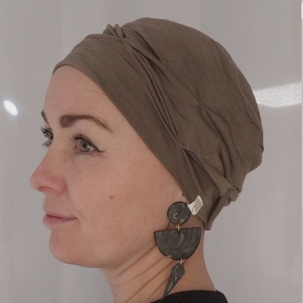 B.B. HocBecca Turban, Lys Brun
