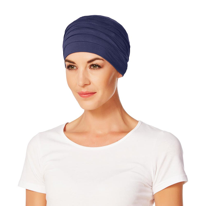 Enkelt turban med fine lag i mørkeblå